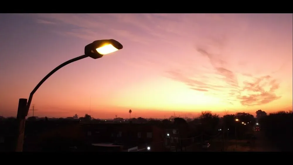 Las lámparas amarillas se cambiarán por luces blancas led