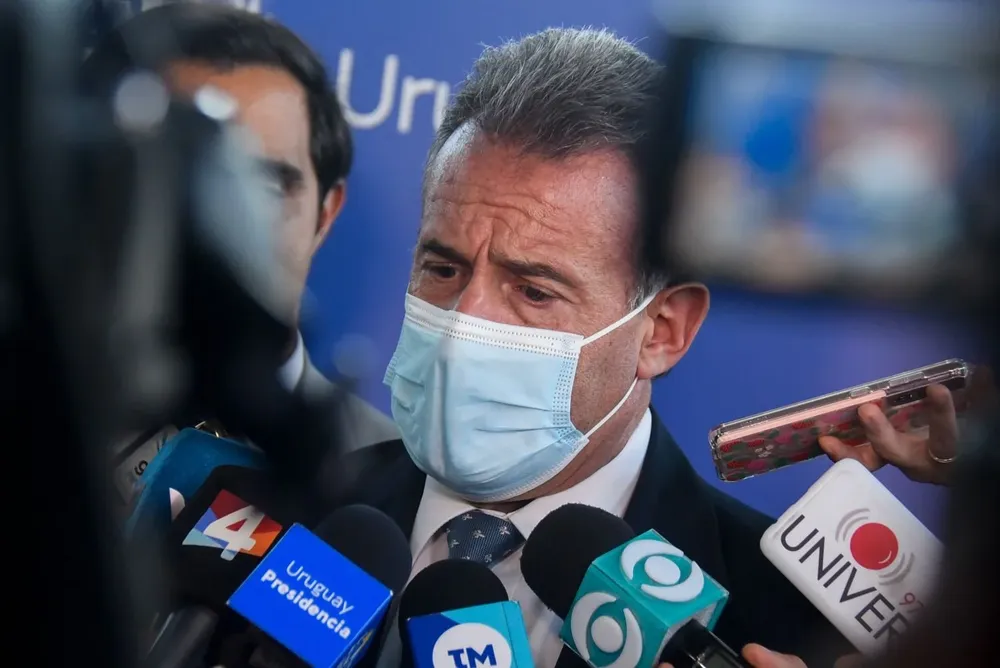 Era confidencialidad sí, vacunas sí; confidencialidad no, no había vacunas, dijo Salinas