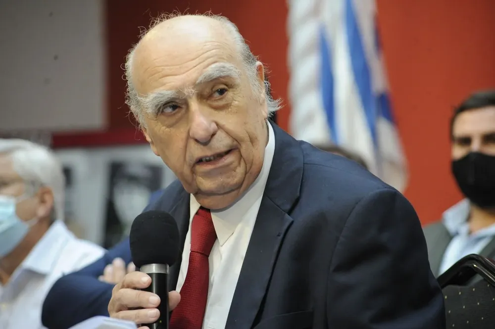 Sanguinetti destacó la estabilidad uruguaya al lado de Argentina