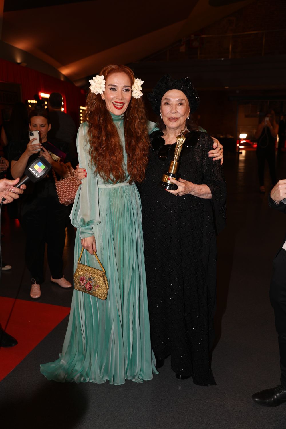 Natalia Oreiro y Graciela Borges. Natalia Oreiro y Graciela Borges.