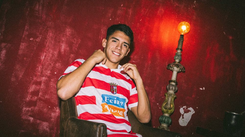 Thiago Helguera en su presentación como jugador del Sporting Braga, en 2024