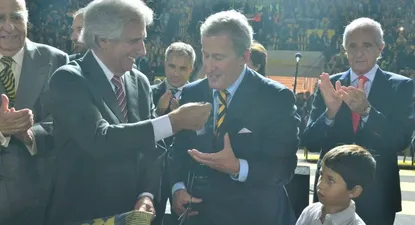 Tabaré Vázquez inauguró el Campeón del Siglo con Juan Pedro Damiani