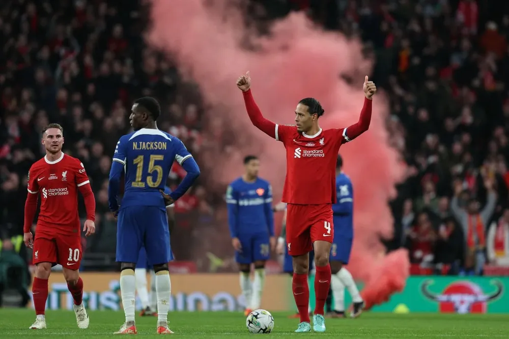 Van Dijk y el festejo de su gol Van Dijk y el festejo de su gol