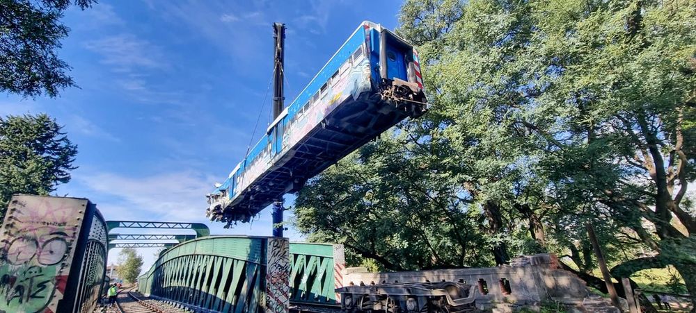 Este fin de semana se realizaron los trabajos de remoción del tren que chocó el viernes.