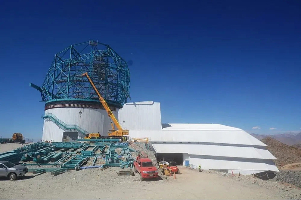 El observatorio Vera Rubin está en construcción en el cerro Pachón, 560 kilómetros al norte de Santiago de Chile.