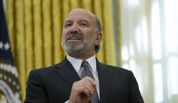 Howard Lutnick, polémico: Estados Unidos debe dejar de aceptar inmigrantes por debajo del promedio