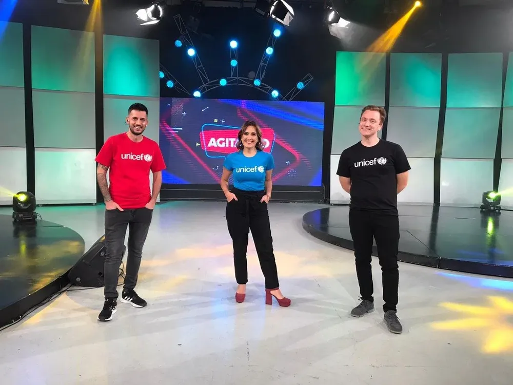 Agitando comenzó a emitirse en 2009