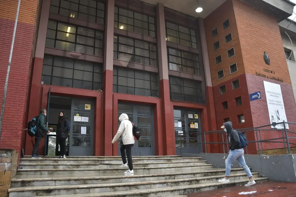 En el Liceo se comenzará a pasar del 1 al 5