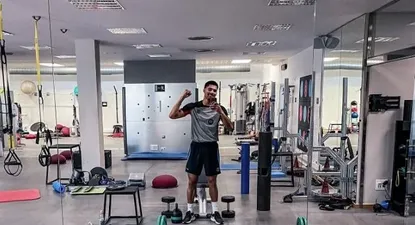Ronald Araujo en su vuelta al gimnasio tras su operación