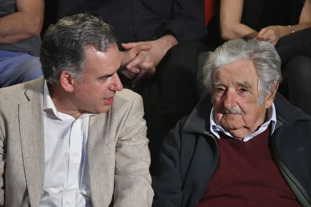 Archivo. Yamandú Orsi y José Mujica