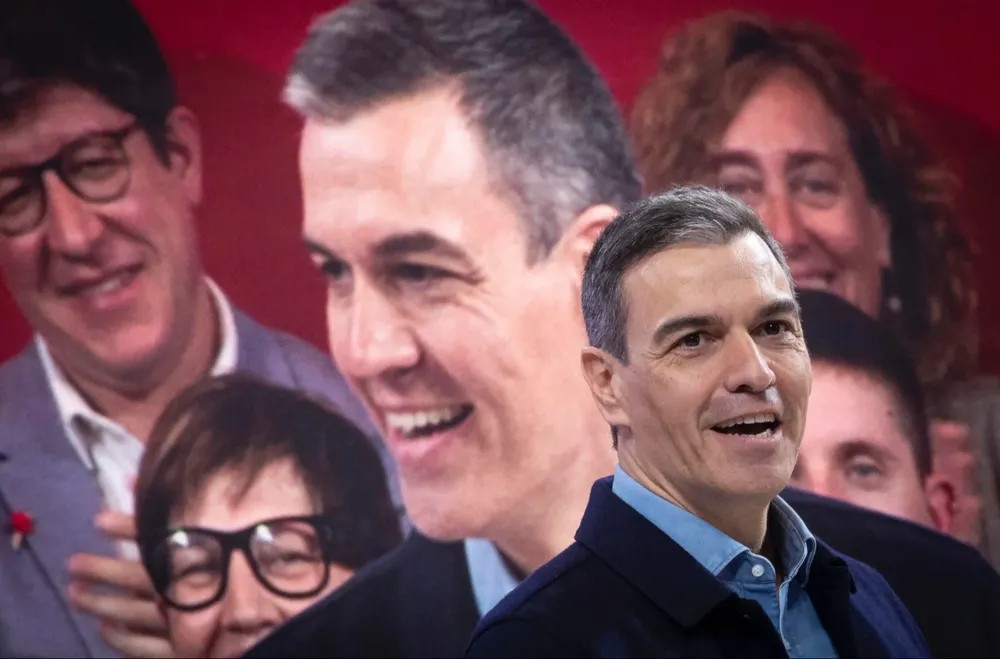 Pedro Sánchez, este domingo en un acto electoral en San Sebastián.