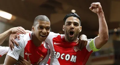 Mbappe y el Tigre Falcao celebran el título de Monaco