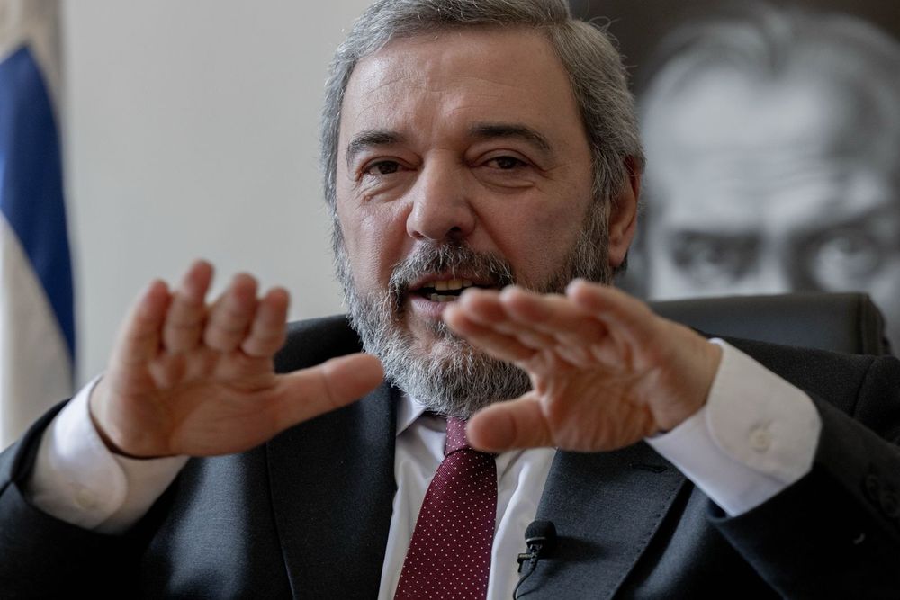 20251201 El intendente de Montevideo, Mario Bergara