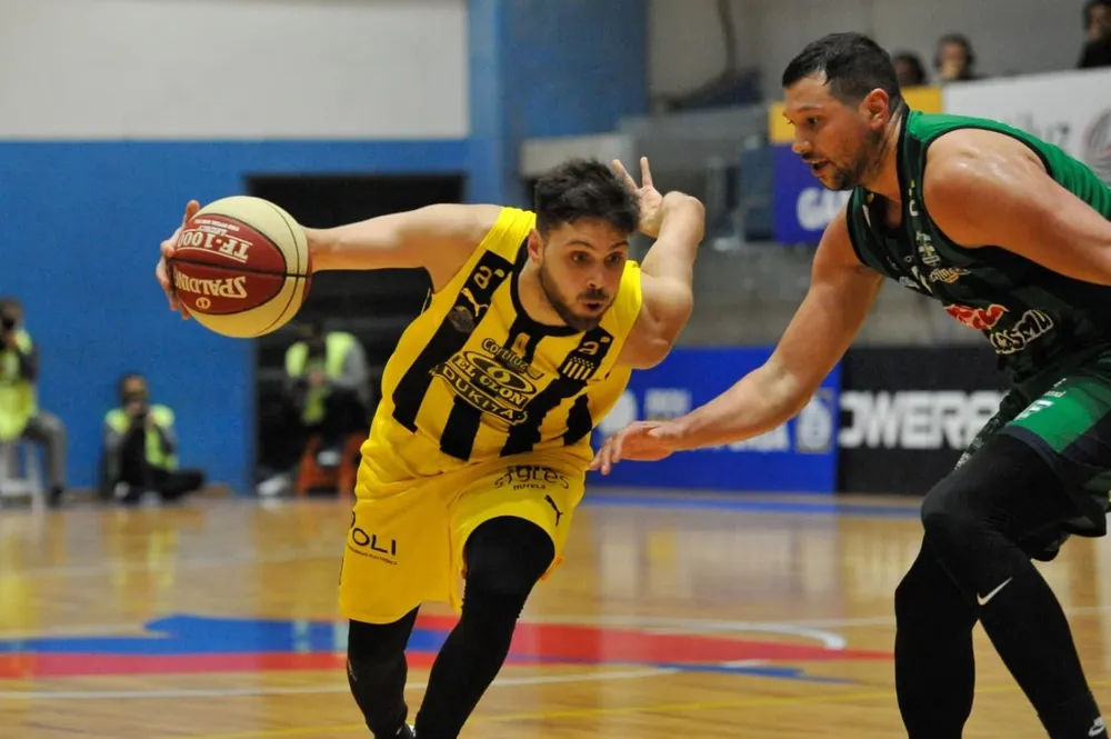 Diego García escapa del Tico Delgado