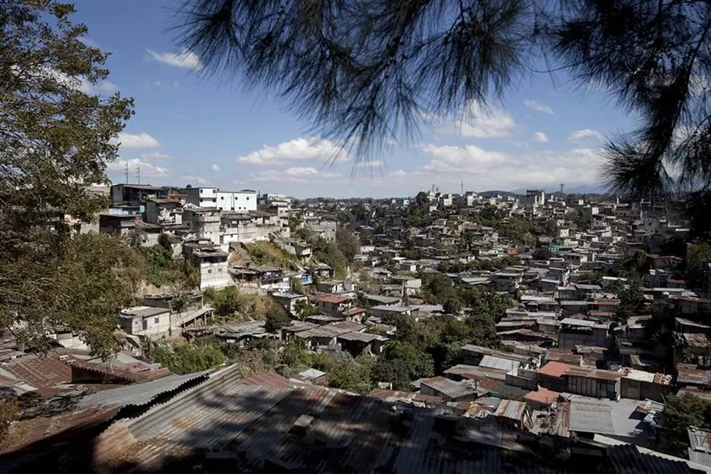 Guatemala- Vista general del barrio La Limonada, una de las zonas mas peligrosas de Ciudad de Guatemala