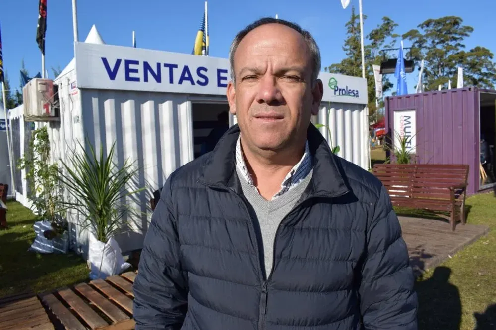 Álvaro Quintans, productor lechero en Lavalleja y candidato a presidir la ANPL.