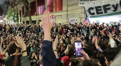 Los estudiantes también marcharán al Congreso a las 11 para escuchar desde afuera la votación y “meter presión”.