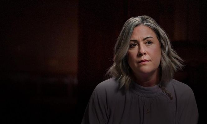 Mi padre debería morir en prisión: entrevista de la BBC con Caroline Darien, la hija de Dominique Pelicot, el hombre que drogó a su esposa para que decenas de desconocidos la violaran