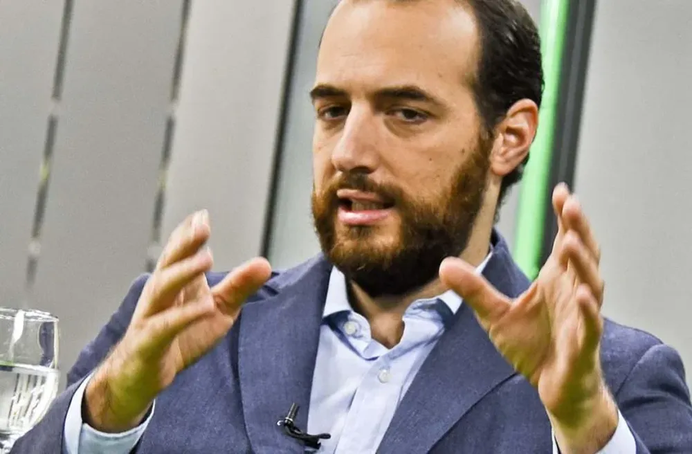 Fernando Amado. A. Sartorotti