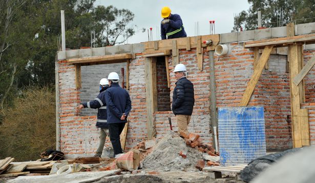 Mevir: obras en Cerro Colorado, Florida.