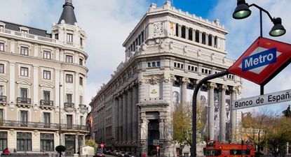 Madrid lidera el crecimiento del PIB regional y aporta 316.000 millones a la economía nacional Madrid lidera el crecimiento del PIB regional y aporta 316.000 millones a la economía nacional