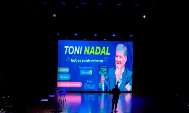 El catálogo que incluye a Ronald Araujo, Marian Rojas Estapé y Richard Branson: qué buscan las empresas en los oradores que van a sus eventos y cuánto cobran por inspirar