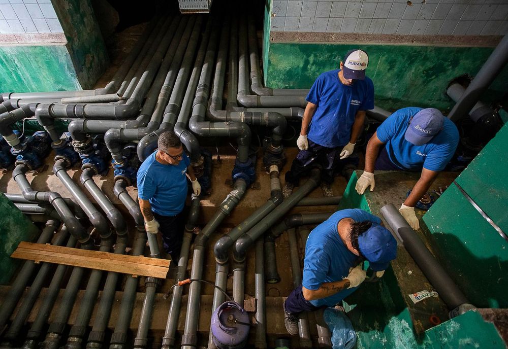 Los trabajos de restauraci&oacute;n incluyeron la puesta a punto de las 14 bombas que permiten el funcionamiento de las aguas danzantes.