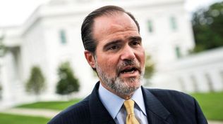 Claver-Carone criticó las políticas económicas de Javier Milei, calificándolas como más de lo mismo en relación al peronismo.