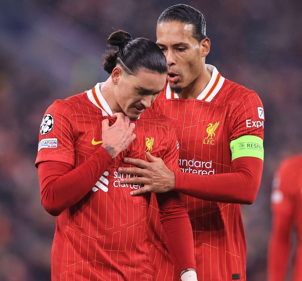 Darwin Núñez y Virgil van Dijk Darwin Núñez y Virgil van Dijk