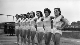 Miembros del equipo olímpico de gimnasia de Francia para los Juegos Olímpicos de Helsinki de 1952