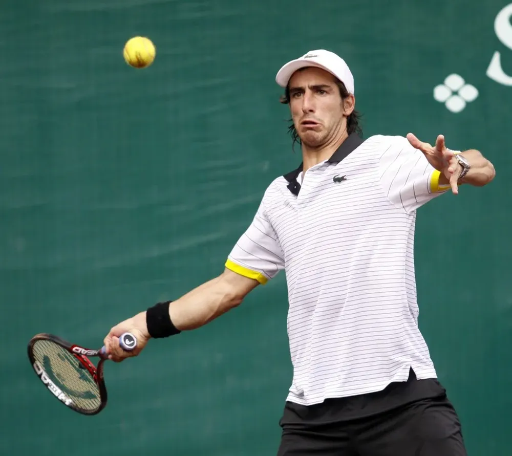 El uruguayo se enfrentará al tandilense Del Potro por un lugar en la final