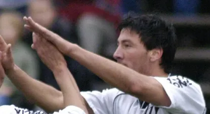Juan Manuel Olivera con la camiseta de Danubio en la Liguilla PreLibertadores 2006