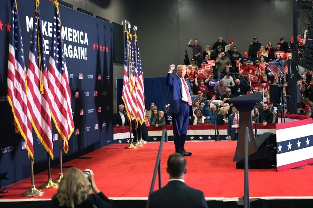 El ex presidente Dondald Trump en la localidad de Clinton, estado de Iowa, a pocos días del inicio de las elecciones de delegados de ese estado con vistas a las presidenciales de noviembre.