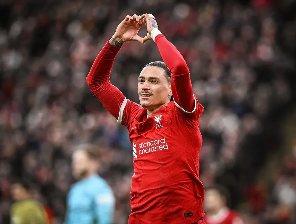 Darwin busca seguir anotando para Liverpool