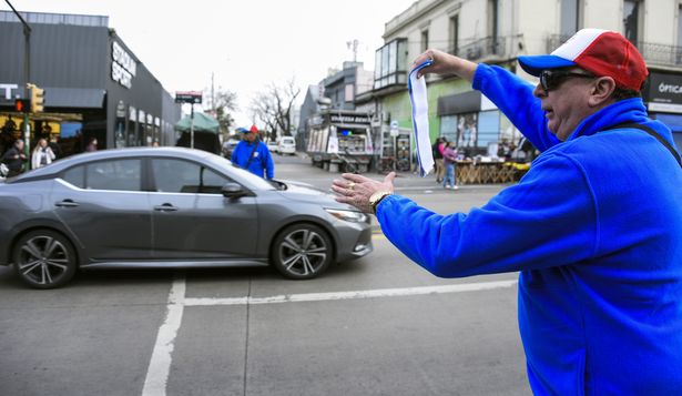 La lista de los cantantes: una tarde con el plantel de la plena que pone sus nombres en la lista de Gustavo Pato Torena