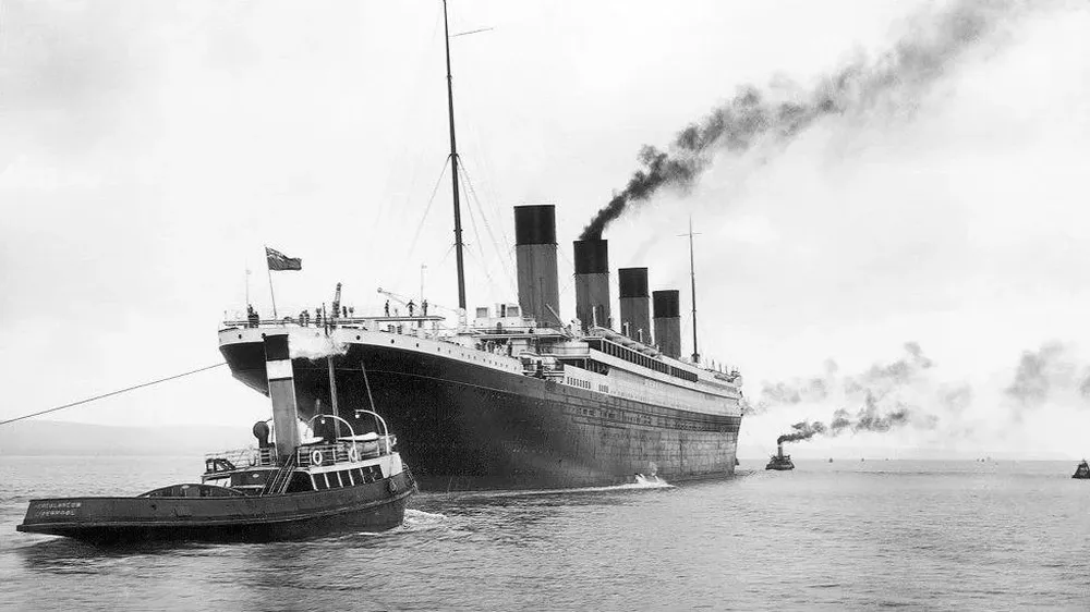 El Titanic medía 269 metros de largo. Entre tripulación y pasajeros, albergaba a unas 3.300 personas.