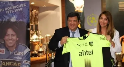 Mirá los detalles de la camiseta que Peñarol estrena ante Defensor el sábado