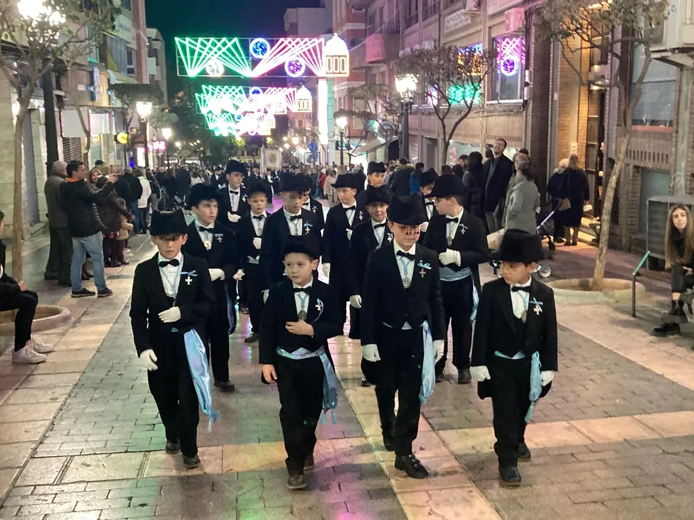 La procesión anual en Yecla.