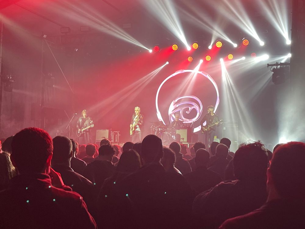 Concierto de los Ratones Paranoicos en el Velódromo de Montevideo