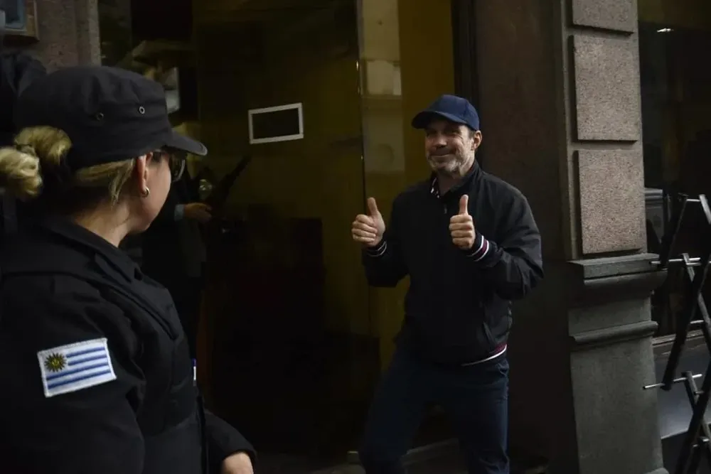 Ignacio Álvarez antres de entrar al juzgado