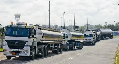 bloqueo en planta de ancap impide distribuir combustible