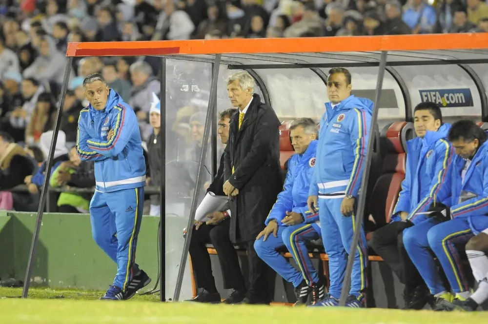 La última vez de Pekerman en el Centenario, perdió 3-0