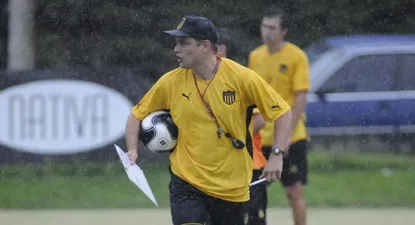 Diego Aguirre vuelve a Los Aromos