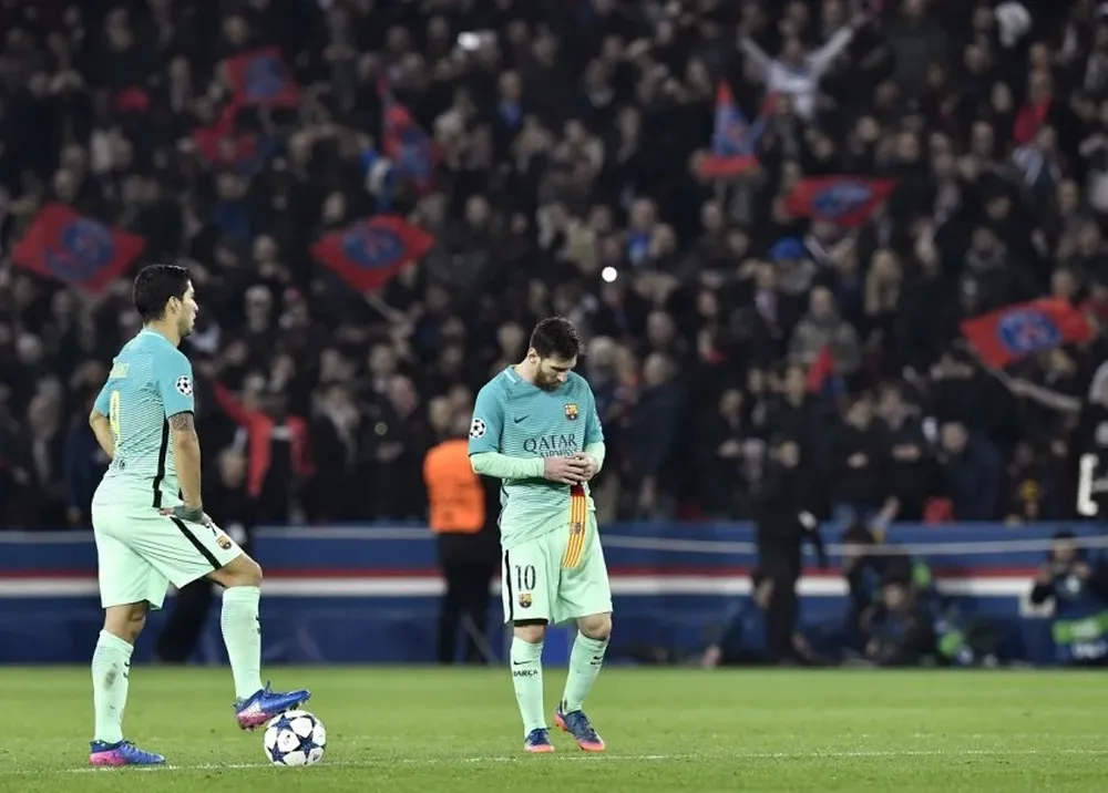 Suárez y Messi sufren la goleada en París