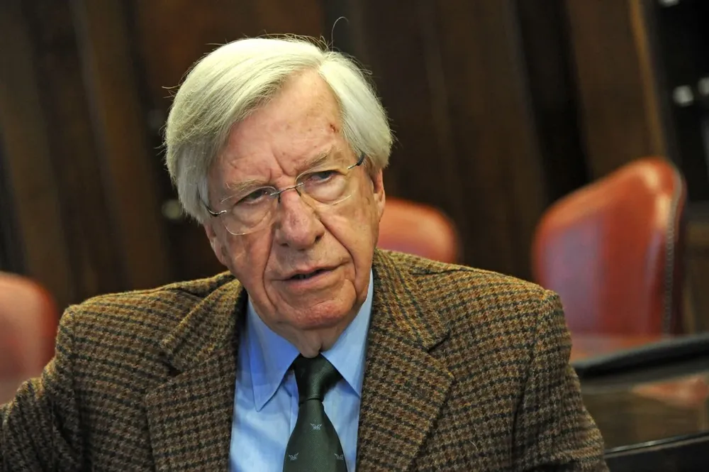 El exministro de Economía valoró que se emitió deuda en moneda local nominal sin ajustes por inflación