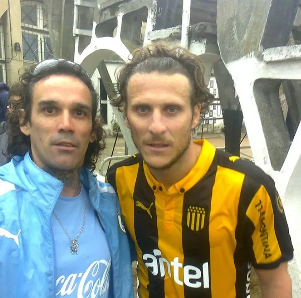 Peñarol inteligencia con Forlán en el Viera