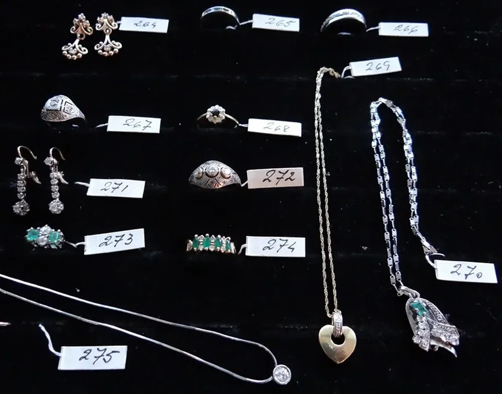 Algunos de los lotes que remató Ernesto Prilassnig