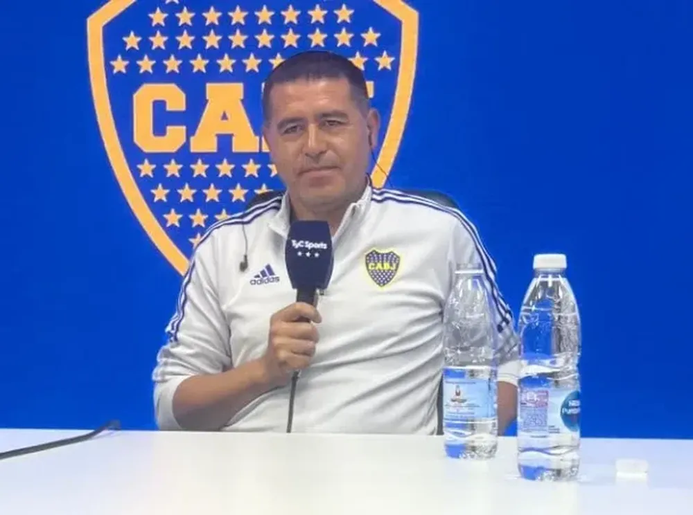 Riquelme bancó a Martínez y dijo qué jugador internacional se muere por volver