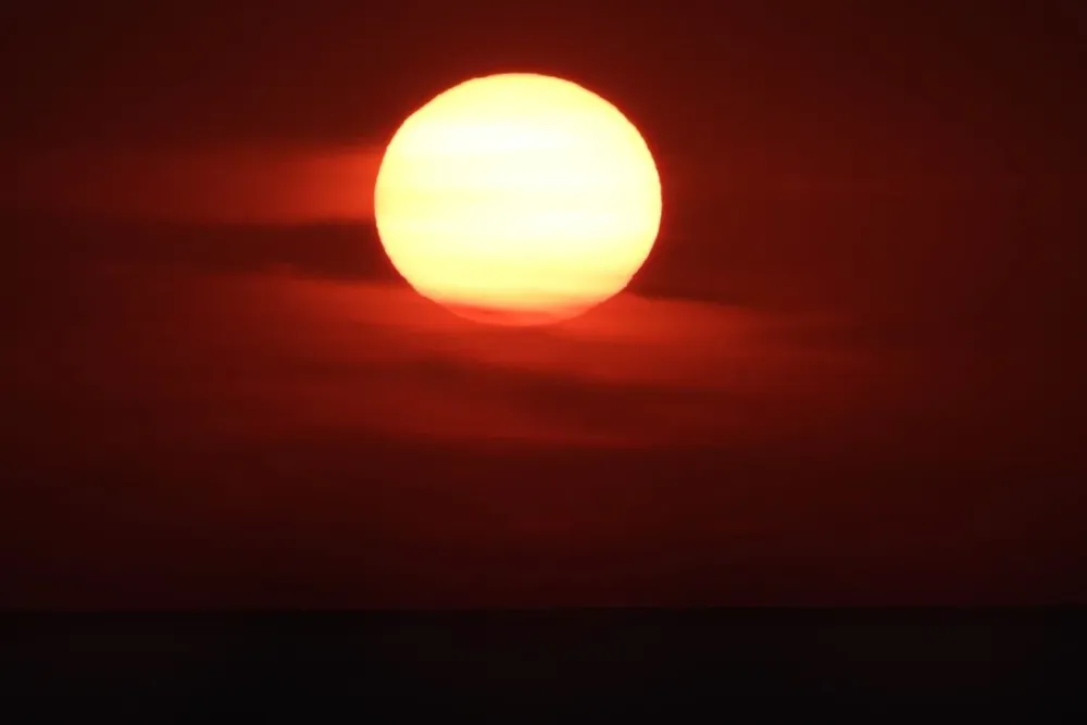 El día y la noche en el hemisferio norte y en el sur tendrán la misma cantidad de luz solar.