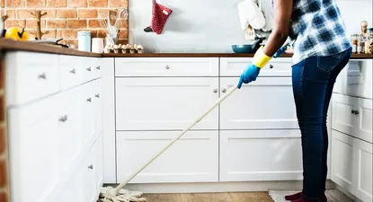 El Observador | alone-cabinets-chores-1321730.webp